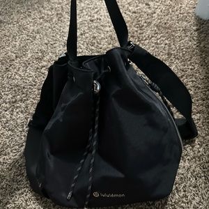 Limited edition Lululemon drawstring bucket bag